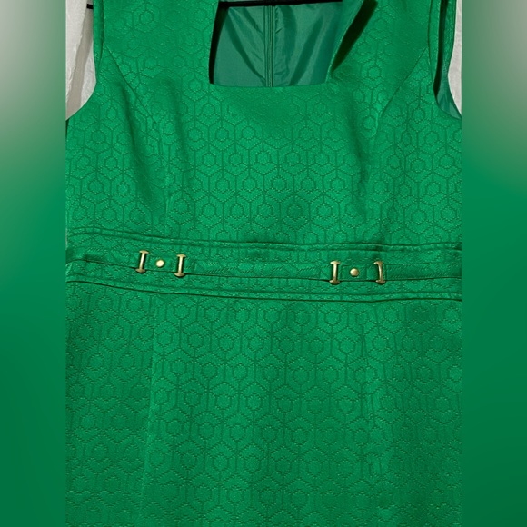 Tahari Arthur S. Levine Size 10 - Picture 3 of 7